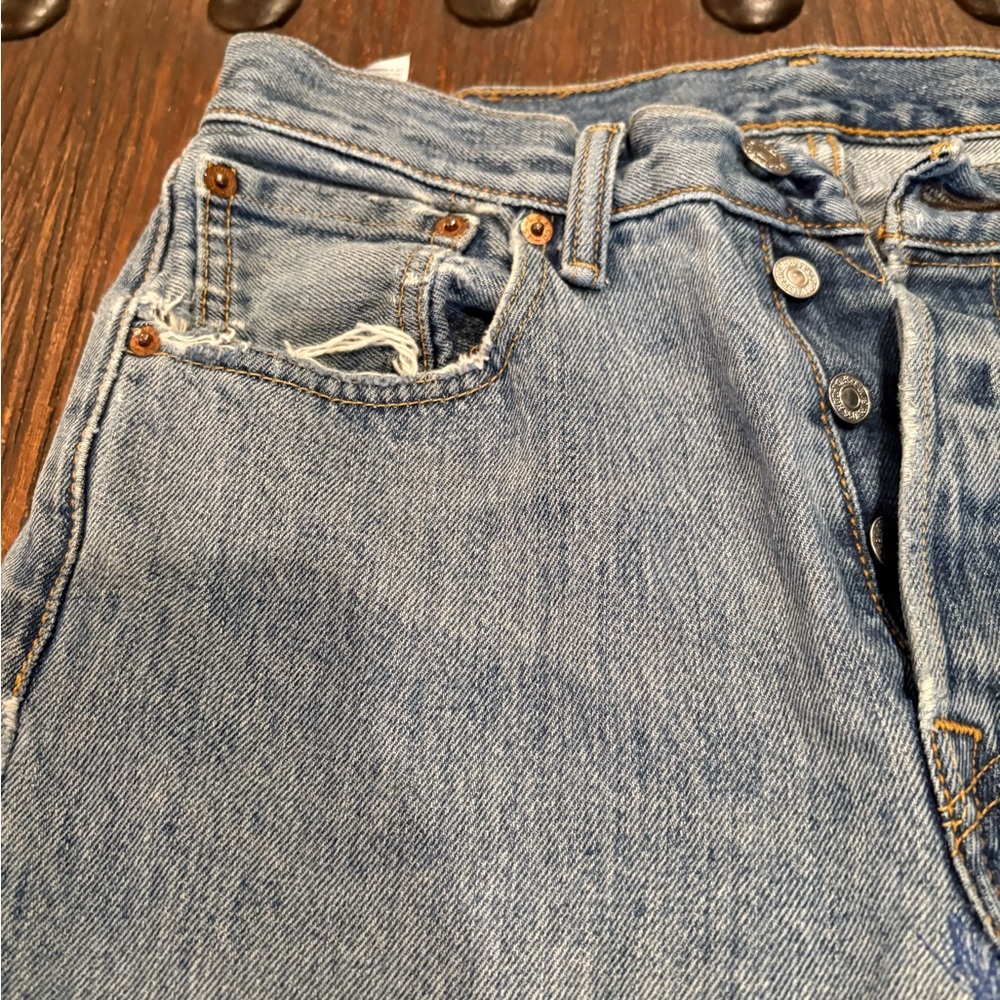 Levi's Blue Jeans with Sunflower Design - Picture 4 of 9